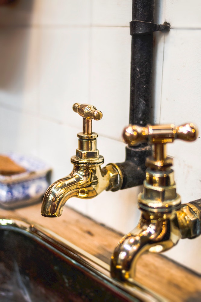 faucet sink installation